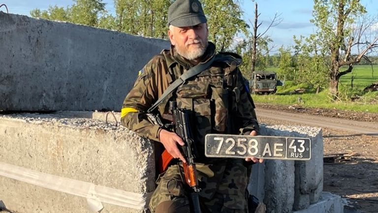 La Russie n'a pas réussi à prendre Kharkiv et maintenant les soldats ukrainiens ont les restes de l'attaque sous forme de souvenirs