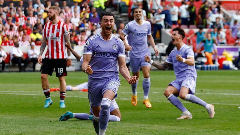 Leeds stayed up after beating Brentford 2-1 away from home