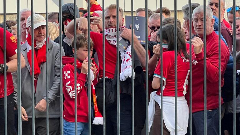 Liverpool fans outside the Stade de France