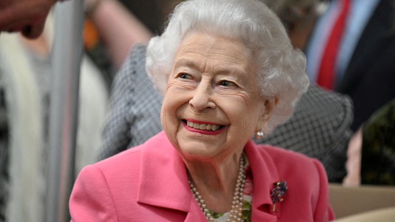 PICTURED: Queen Elizabeth of Great Britain visits the Chelsea Flower Show in London, UK, 23 May 2022 Paul Grover/Poole via REUTERS/Photo from file
