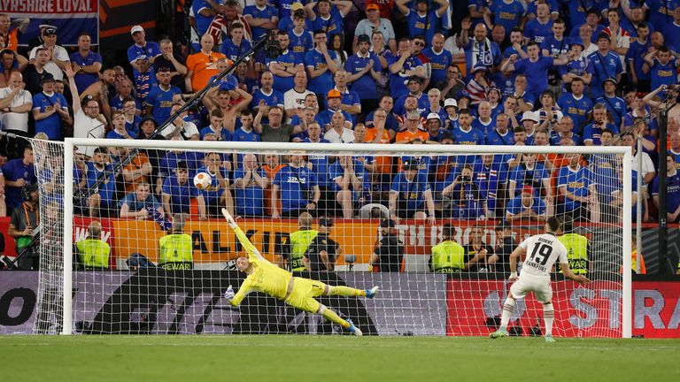 Rafael Santos Borre scored the winning penalty for Eintracht Frankfurt