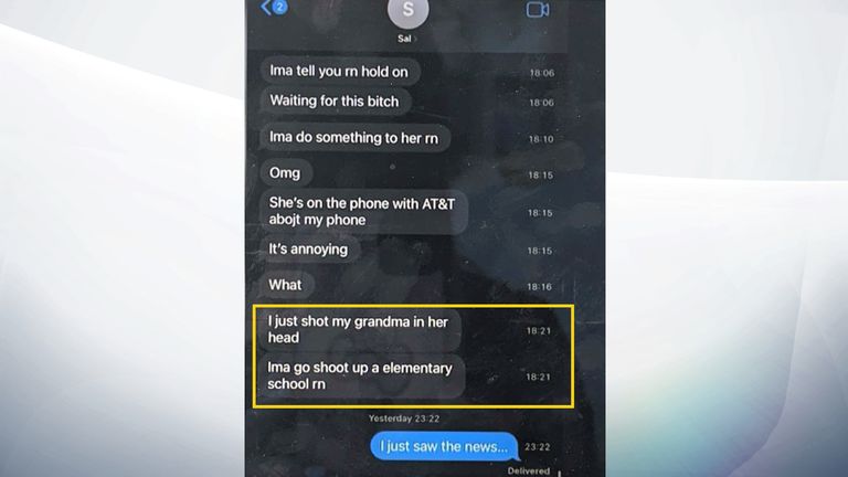 Text messages reviewed by CNN allegedly sent by Ramos shortly before his attack on the school.  Photo: CNN