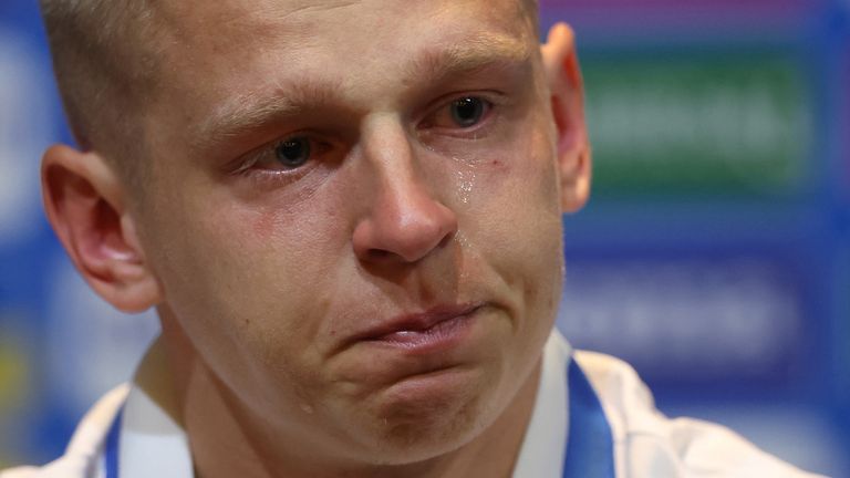 Soccer Football - FIFA World Cup - UEFA Qualifiers - Ukraine Press Conference - Hampden Park, Glasgow, Scotland, Britain - May 31, 2022 Ukraine&#39;s Oleksandr Zinchenko reacts during the press conference Action Images via Reuters/Lee Smith
