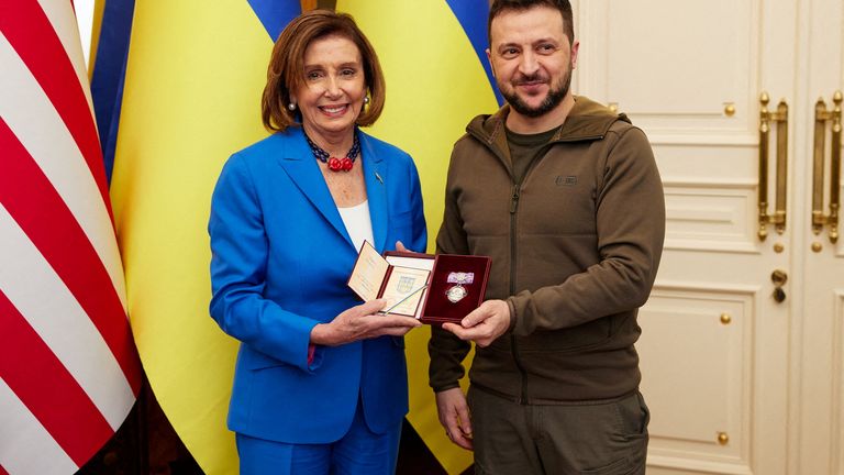 Przewodnicząca Izby Reprezentantów USA Nancy Pelosi spotyka się z prezydentem Zełenskim w Kijowie