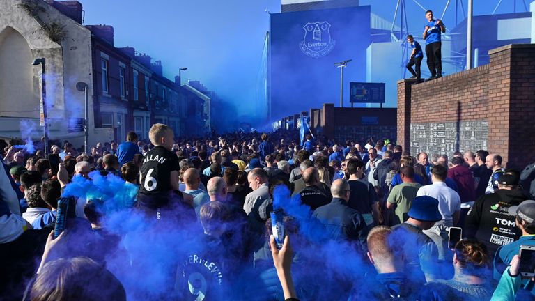 Everton fans gathered outside Goodison Park to welcome the team coach 