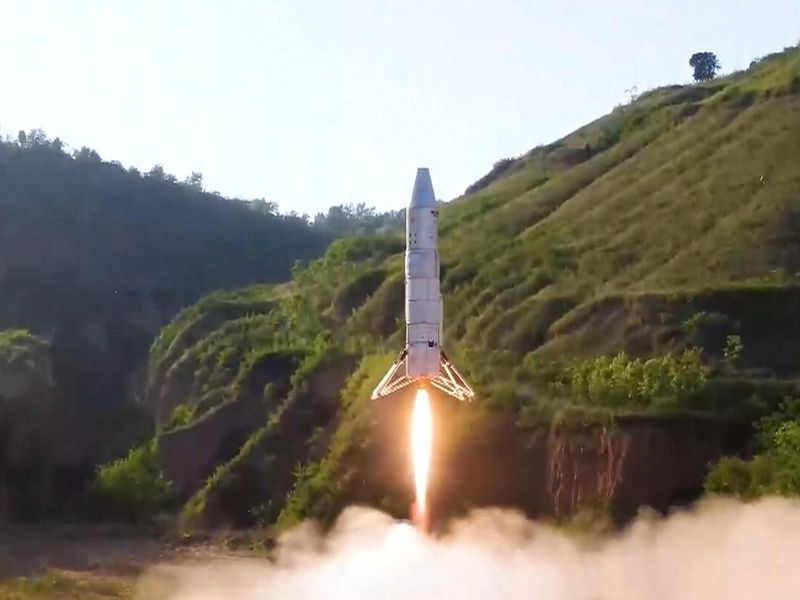 skynews-china-rocket_5766293.jpg