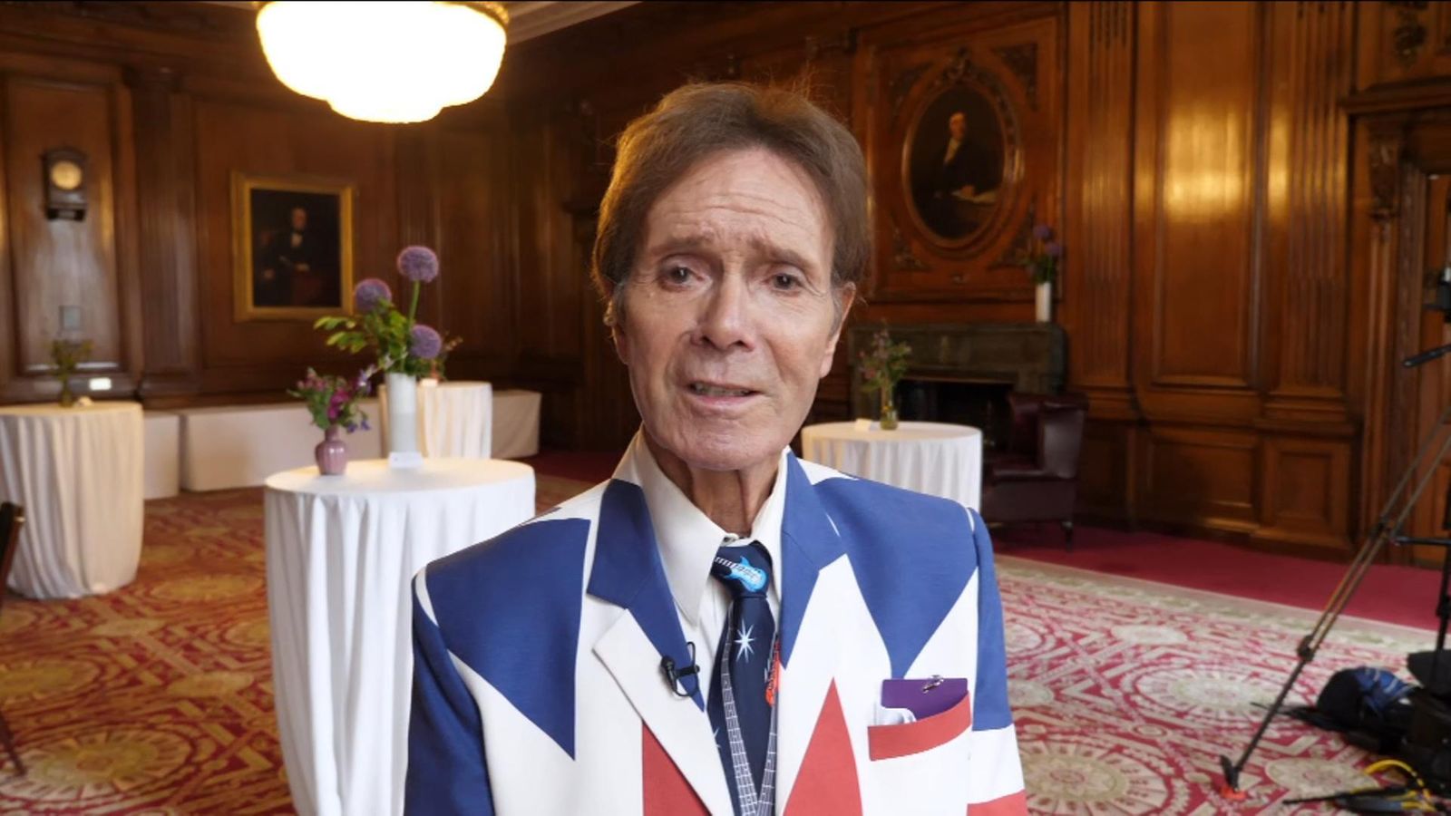 Sir Cliff Richard recalls memories of his performance at the Queen's Golden Jubilee in 2012.