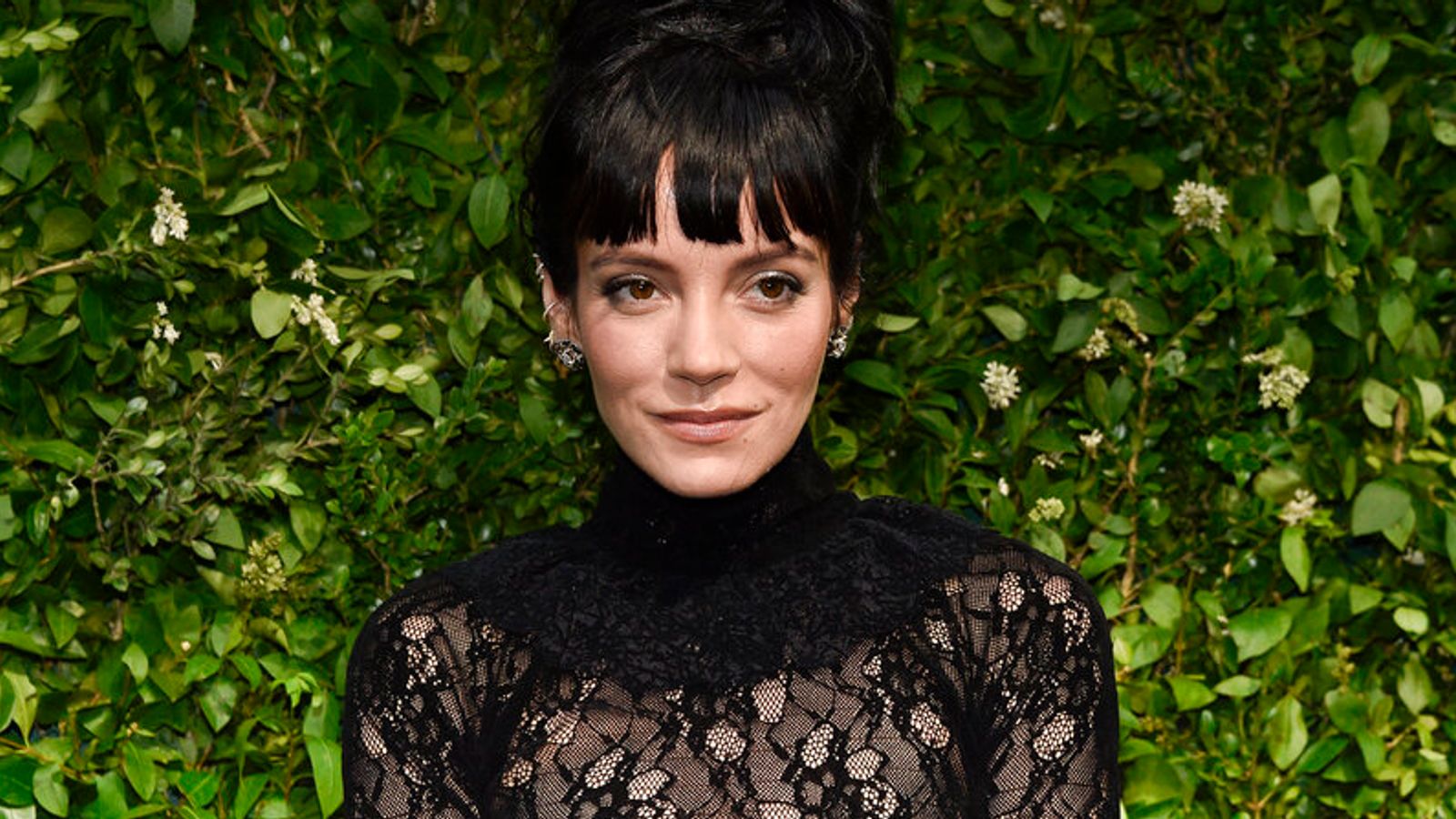 Lily Allen speaks out about her abortion, expressing females do not need to have ‘exceptional’ reasons to ‘justify’ conclusion | Ents & Arts Information