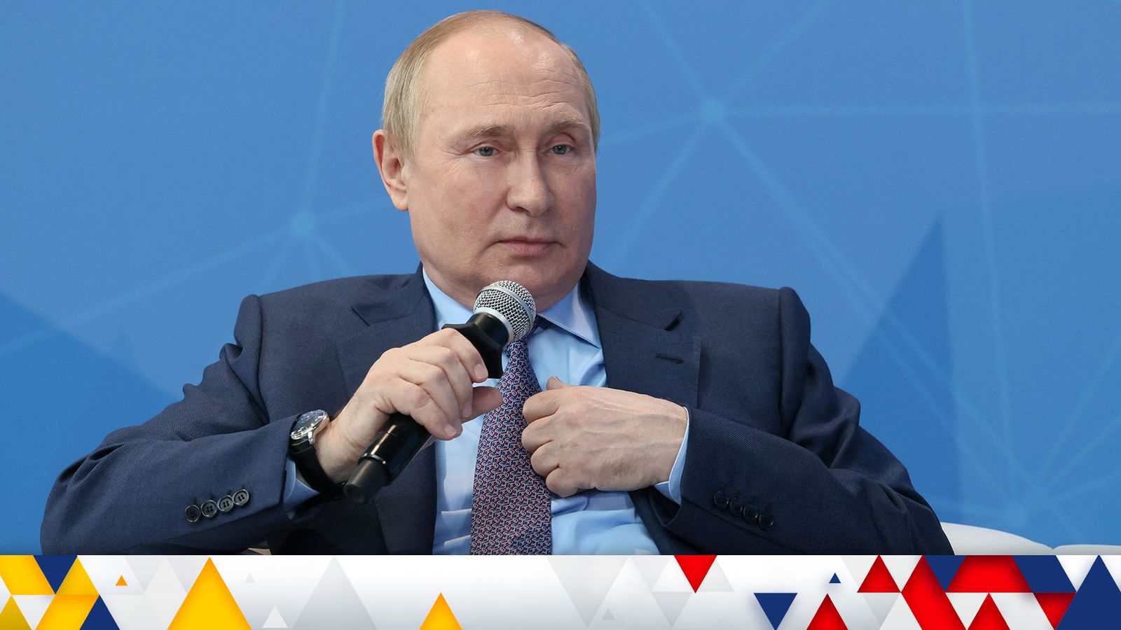Putin sagt, westliche Führer werden oben ohne „ekelhaft“ aussehen, nachdem sie sich über seine hemdlosen Fotos verspottet haben