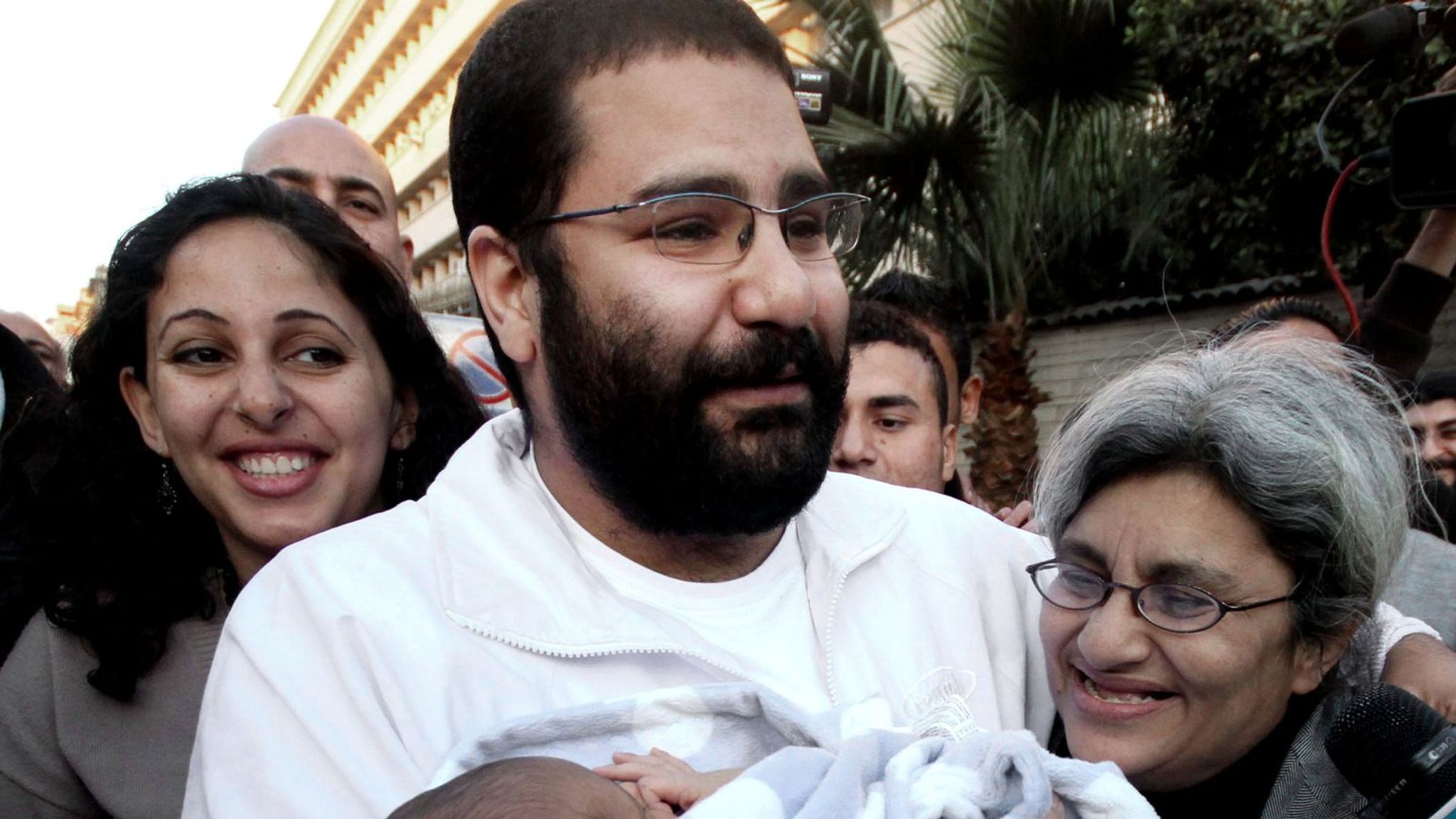 Alaa Abd El-Fattah: Liz Truss vows to help free British-Egyptian