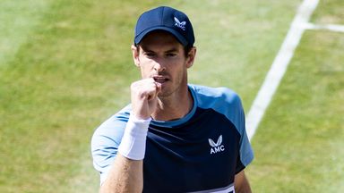 Murray through to first grass final since 2016 | Kyrgios smashes racket!