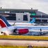 Miami Havalimanı'na düşen uçak iniş takımlarının arızalanmasıyla alevler içinde kaldı | ABD Haberleri