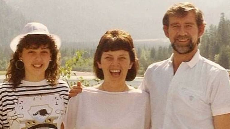 Lesley Cawthorne (L) pictured with her parents at Italy&#39;s Lake Garda in 1988. Pic: Lesley Cawthorne