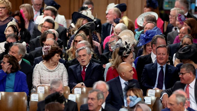 Former British Prime Ministers Tony Blair, Gordon Brown and David Cameron, and Britain&#39;s Health Secretary Sajid Javid and COP26 President Alok Sharma attend the National Service of Thanksgiving held at St Paul&#39;s Cathedral as part of celebrations marking the Platinum Jubilee of Britain&#39;s Queen Elizabeth, in London, Britain, June 3, 2022. REUTERS/Phil Noble/Pool
