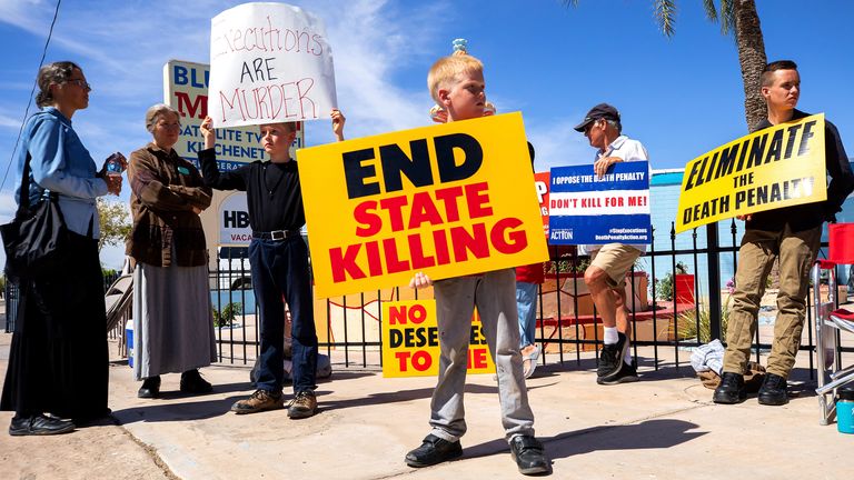 Protesters outside the execution of Frank Atwood. Pic: AP