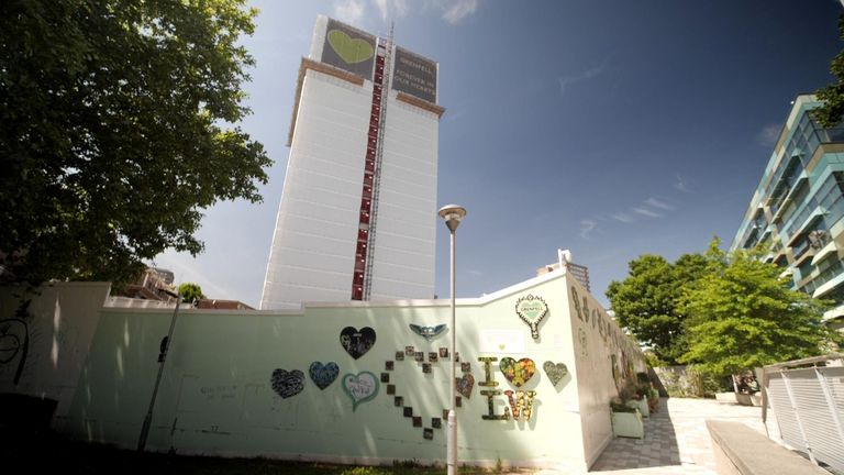 Hanan dice que todavía cree que la torre es su hogar.