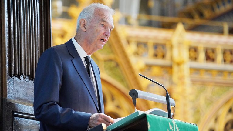 Jon Snow speaks at the Grenfell fire memorial service at Westminster Abbey in London, in remembrance of those who died in the Grenfell Tower fire on June 14 2018. Picture date: Tuesday June 14, 2022.