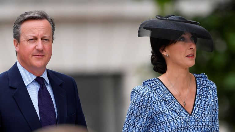 Former British Prime Minister David Cameron and his wife Samantha Blair arrive for the National Service of Thanksgiving held at St Paul&#39;s Cathedral during the Queen&#39;s Platinum Jubilee celebrations in London, Britain, June 3, 2022. REUTERS/Toby Melville/Pool

