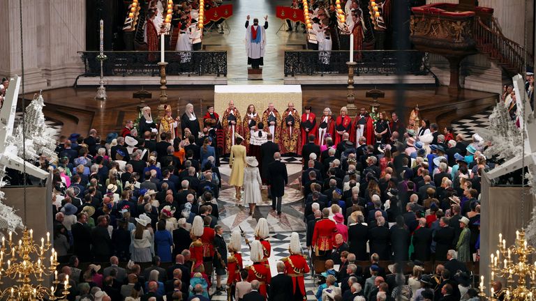 Britain&#39;s Catherine, Duchess of Cambridge, Prince William, Duke of Cambridge, Camilla, Duchess of Cornwall and Prince Charles attends the National Service of Thanksgiving, during Britain&#39;s Queen Elizabeth&#39;s Platinum Jubilee celebrations in London, Britain, June 3, 2022. Dan Kitwood/Pool via REUTERS
