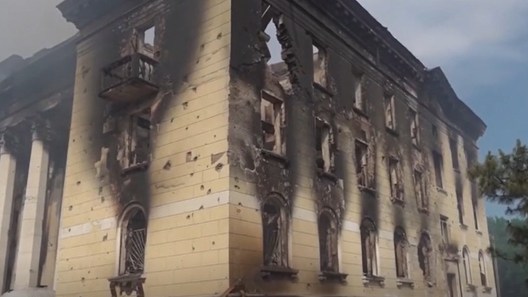 Ukraine police video of Lysychansk shelling aftermath