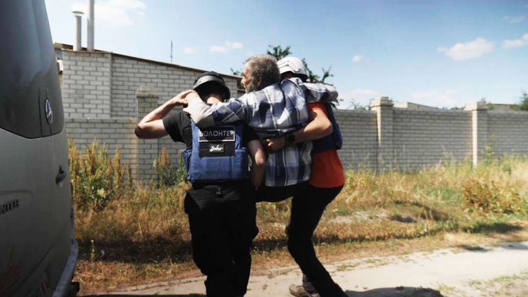 Some civilians remain in Lysychansk, as Russian forces surround the city