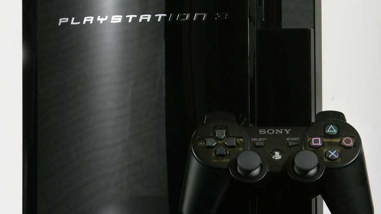 Les joueurs peuvent jouer à des jeux plus anciens comme on le voit sur les consoles PlayStation 4, 3 (photo) et 1 via le nouvel abonnement Pic: AP 