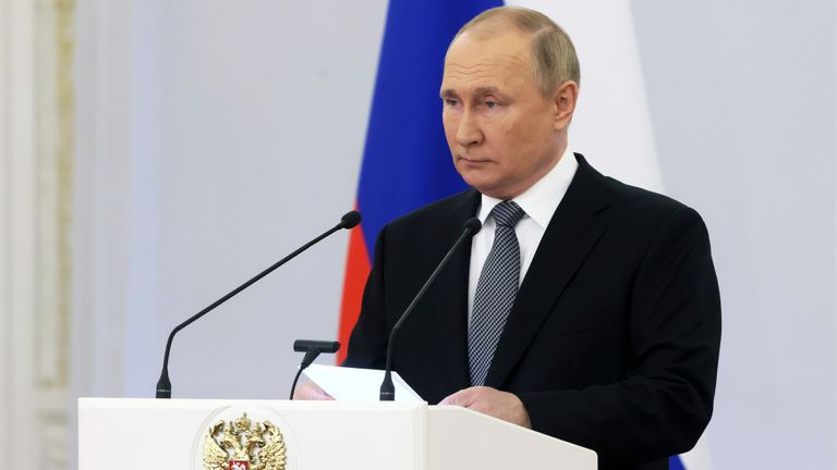 Russian President Vladimir Putin delivers a speech during a meeting with graduates of the country&#39;s highest military schools at the Kremlin in Moscow, Russia, Tuesday, June 21, 2022. (Mikhail Metzel, Sputnik, Kremlin Pool Photo via AP)



