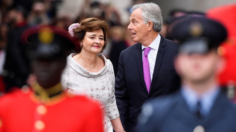 Former British Prime Minister Tony Blair and his wife Cherie Blair arrive for the National Service of Thanksgiving held at St Paul&#39;s Cathedral during the Queen&#39;s Platinum Jubilee celebrations in London, Britain, June 3, 2022. REUTERS/Toby Melville/Pool
