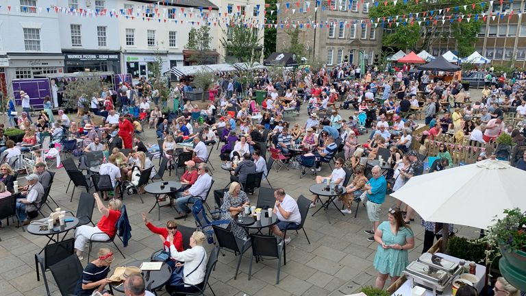 More than 1,000 in Warwick on day one of the Platinum Jubilee celebrations. Picture date: Thursday June 2, 2022.

