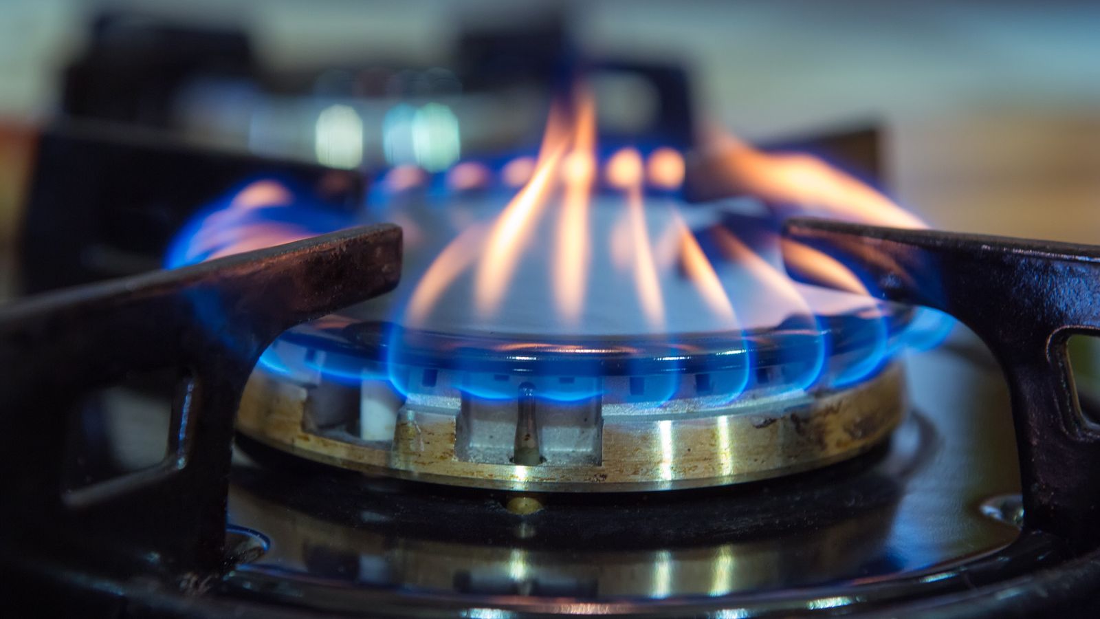 Energy bills may rise by £17 a year to prevent suppliers going bust