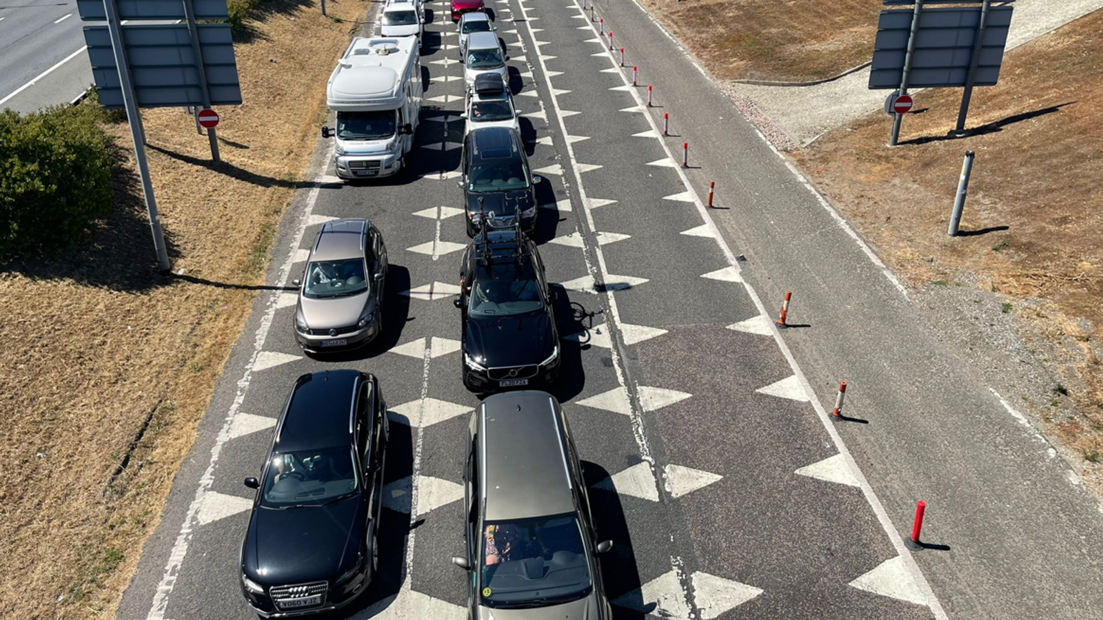 Traffic news UK updates Travellers try to avoid typical Eurotunnel