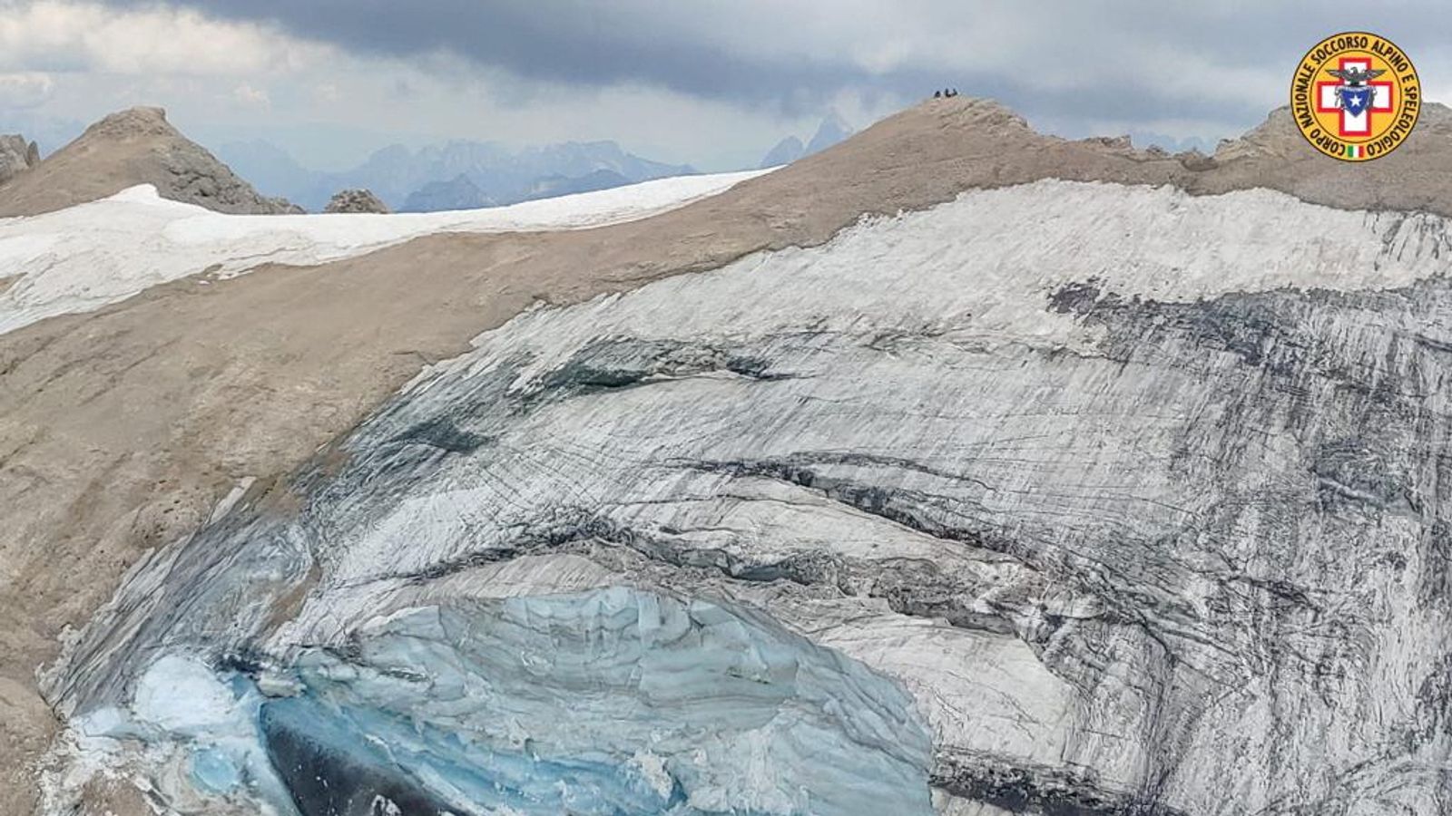 Au moins six morts après qu’un morceau de glacier a frappé des randonneurs sur une montagne italienne |  Nouvelles du monde