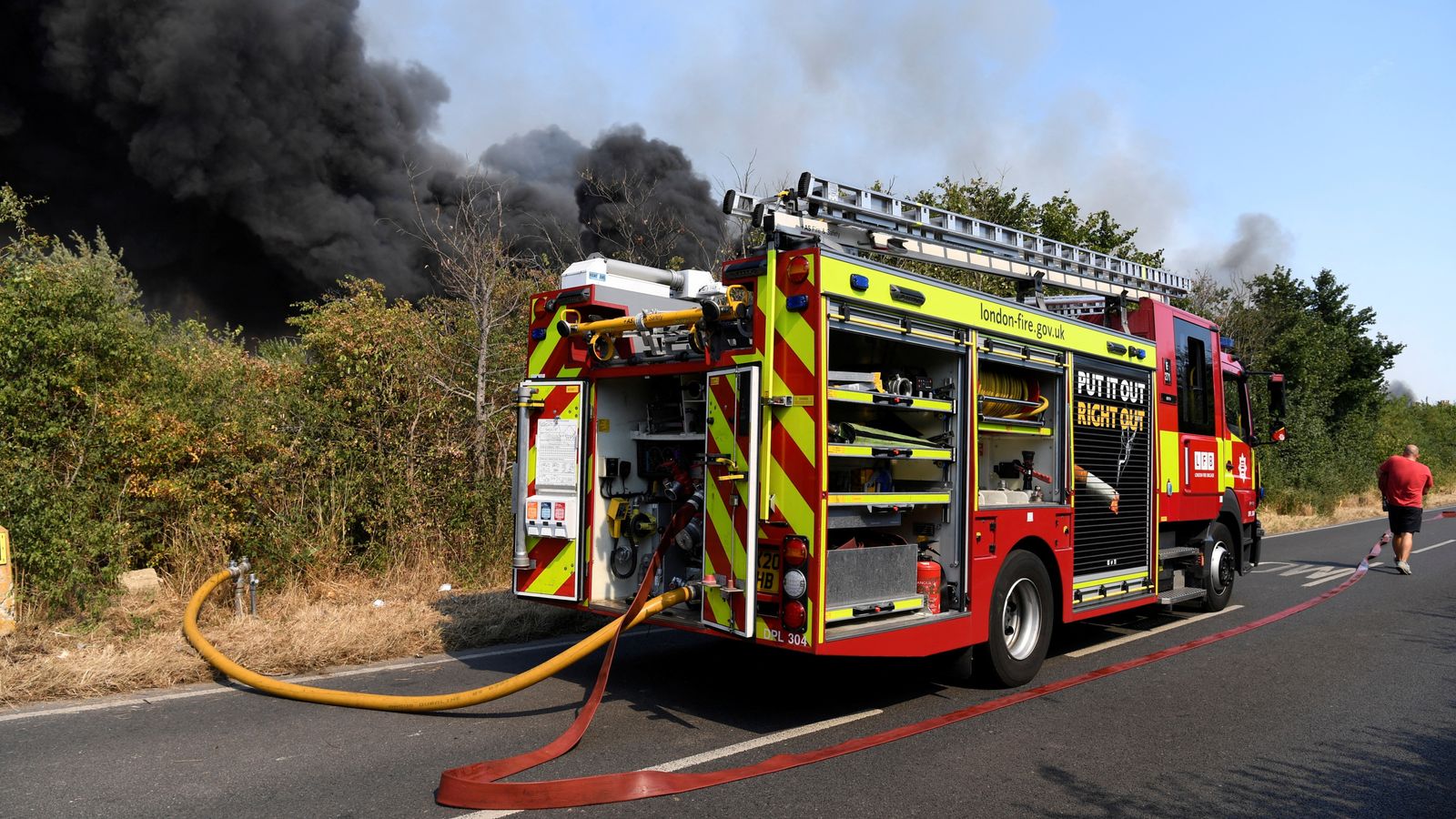 Firefighters to vote on strike action after rejecting 5% pay offer