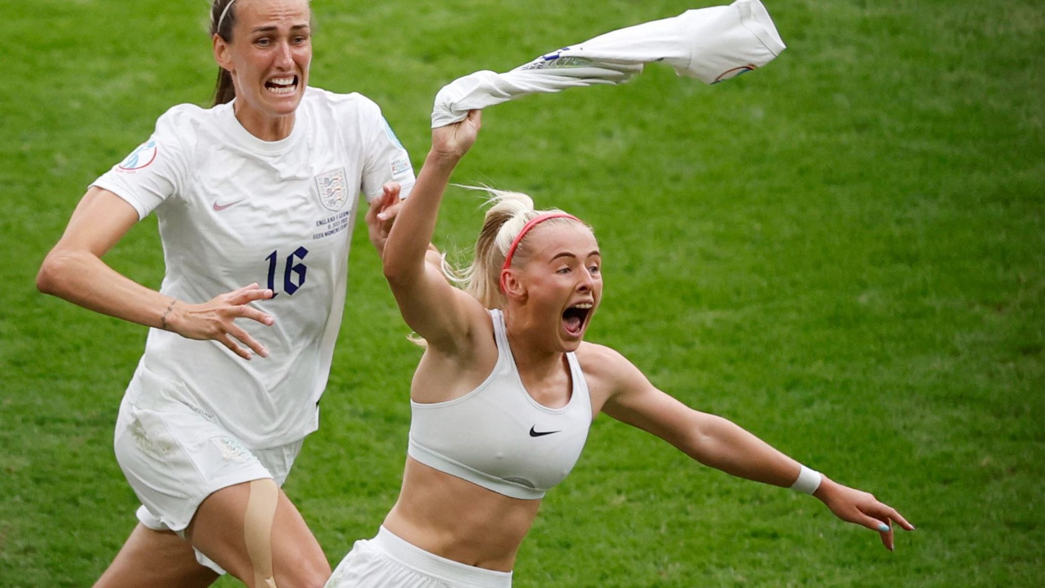 Euro 2022: Who is Chloe Kelly? | News UK Video News | Sky News