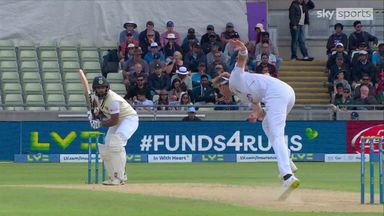 Broad takes Vihari wicket