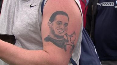 Superfan shows off Tiger Woods tattoo!