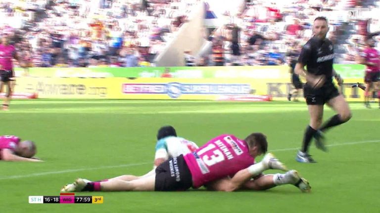 Late Jonny Lomax try secures dramatic win for St Helens! | Video ...