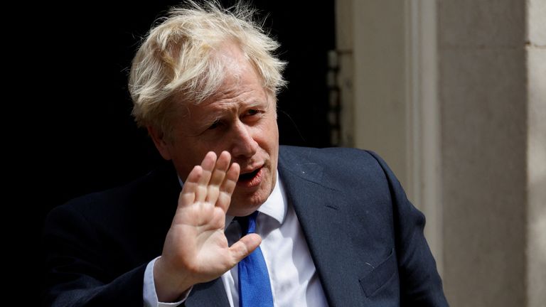 British Prime Minister Boris Johnson walks at Downing Street in London, Britain July 6, 2022. REUTERS/Henry Nicholls
