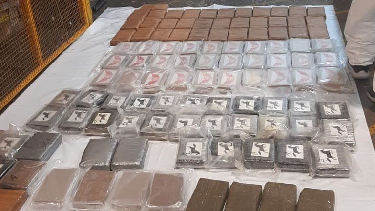 Australian police found 125 kg of cocaine hidden in machines