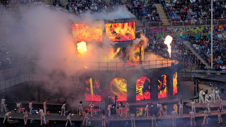 cast members perform during the Commonwealth Games opening ceremony at the Alexander stadium in Birmingham, England, Thursday, July 28, 2022. (AP Photo/Kirsty Wigglesworth)