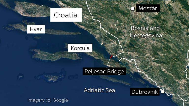 Hırvatistan'daki Peljesac Köprüsü'nü gösteren bir harita 