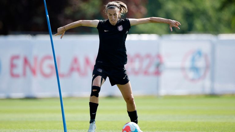 Soccer Football - Women&#39;s Euro 2022 - England Training - The Lensbury, Teddington, Britain - July 19, 2022 England&#39;s Jill Scott during training REUTERS/John Sibley
