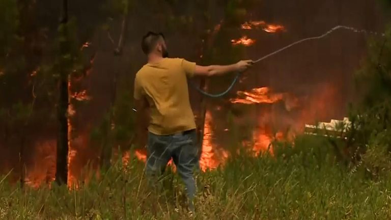 Lizbon, Portekiz'in kuzeyinde orman yangınları