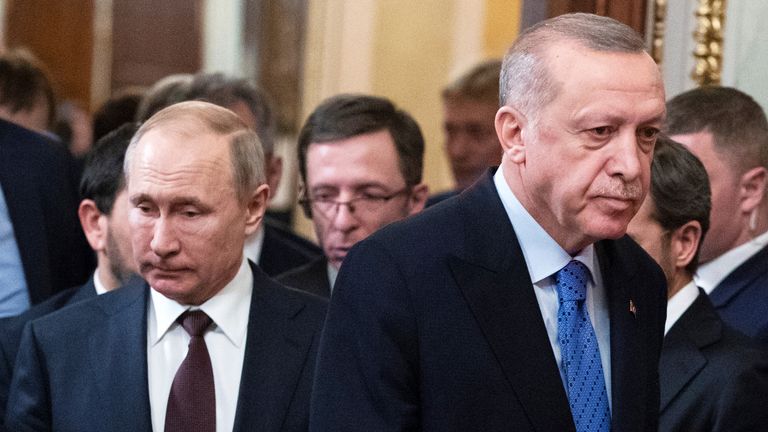 Russian President Vladimir Putin and Turkish President Tayyip Erdogan arrive for a news conference following their talks in Moscow, Russia March 5, 2020. Pavel Golovkin/Pool via REUTERS
