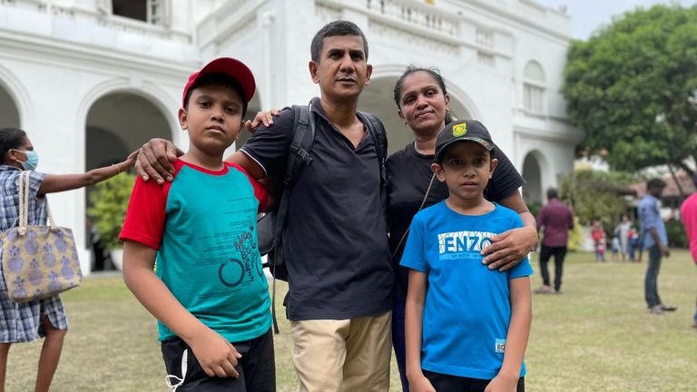 Indika Jayawaradana with his wife and kids visits president&#39;s house in Sri Lanka