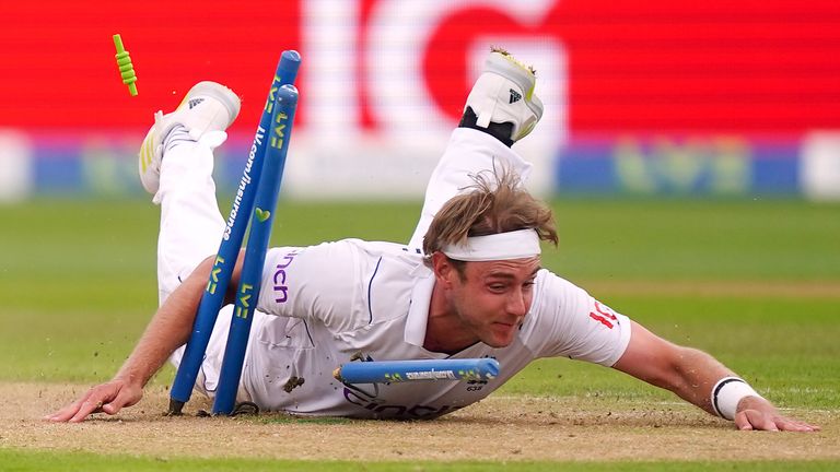 Stuart Broad takes unwanted record after bowling most expensive over in Test cricket history | UK News | Sky News Stuart Broad takes unwanted record after bowling most expensive over in Test cricket history | UK News | Sky News