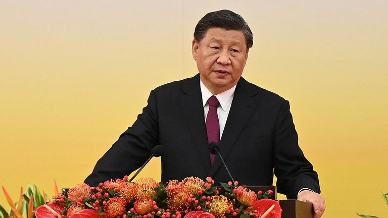 China&#39;s President Xi Jinping delivers a speech following a swearing-in ceremony to inaugurate the city&#39;s new leader and government, on the 25th anniversary of the former British colony&#39;s handover to Chinese rule, in Hong Kong, China July 1, 2022. Selim Chtayti/Pool via REUTERS