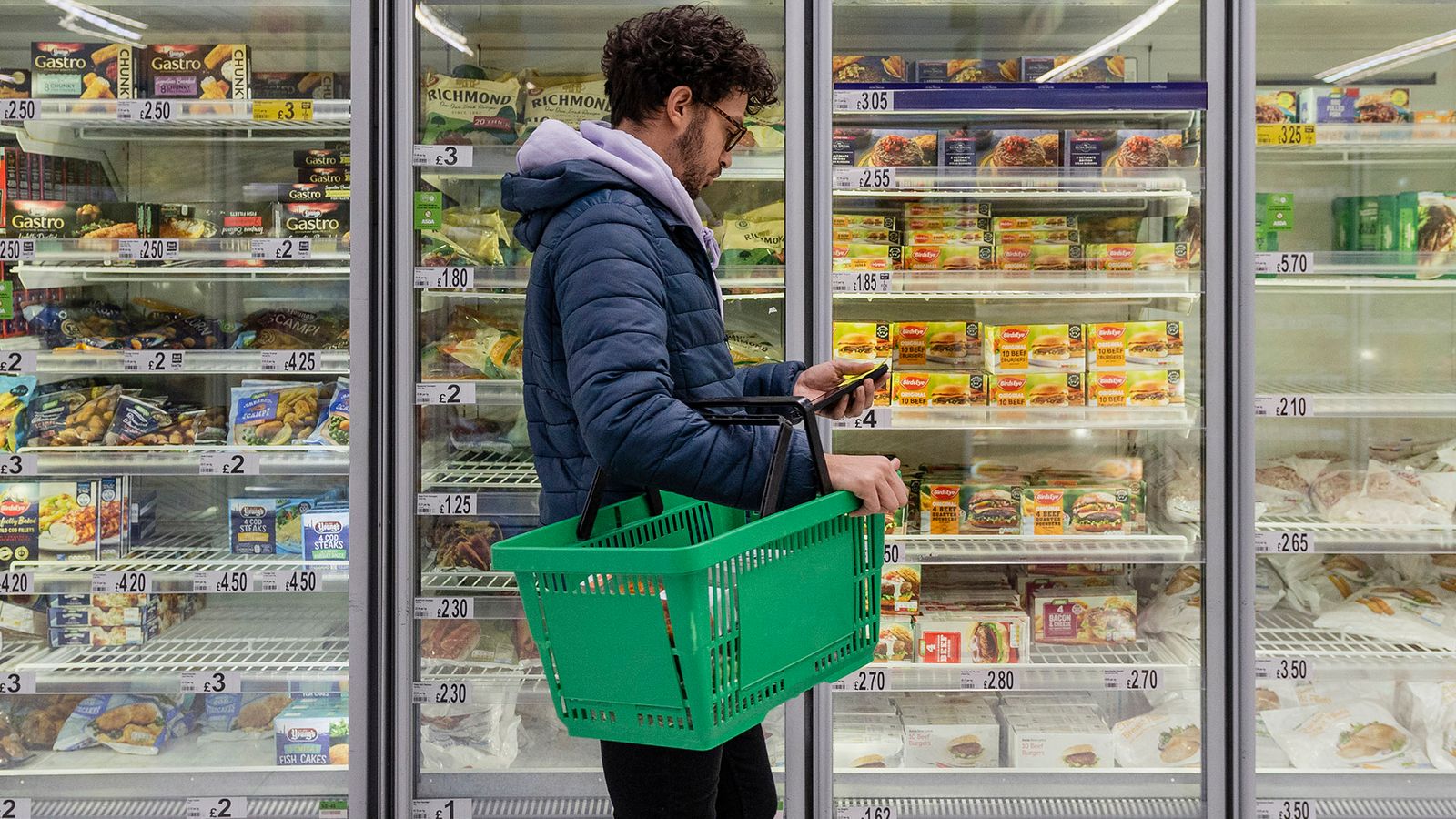 Shoppers paying record 10.6% more for food than a year ago