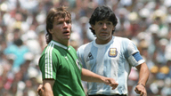 Argentina&#39;s World Cup hero Diego Maradona (right) and West Germany&#39;s Lothar Mattaeus (left) keep their eyes on the ball during the World Cup final in Mexico City June 29, 1986. REUTERS/STF BEST QUALITY AVAILABLE
