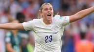 Alessia Russo celebrates at the final whistle following England&#39;s Euro 2022 final win vs Germany 